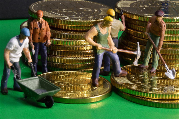 央行连续8个月增持黄金 机构普遍看好下半年A股表现